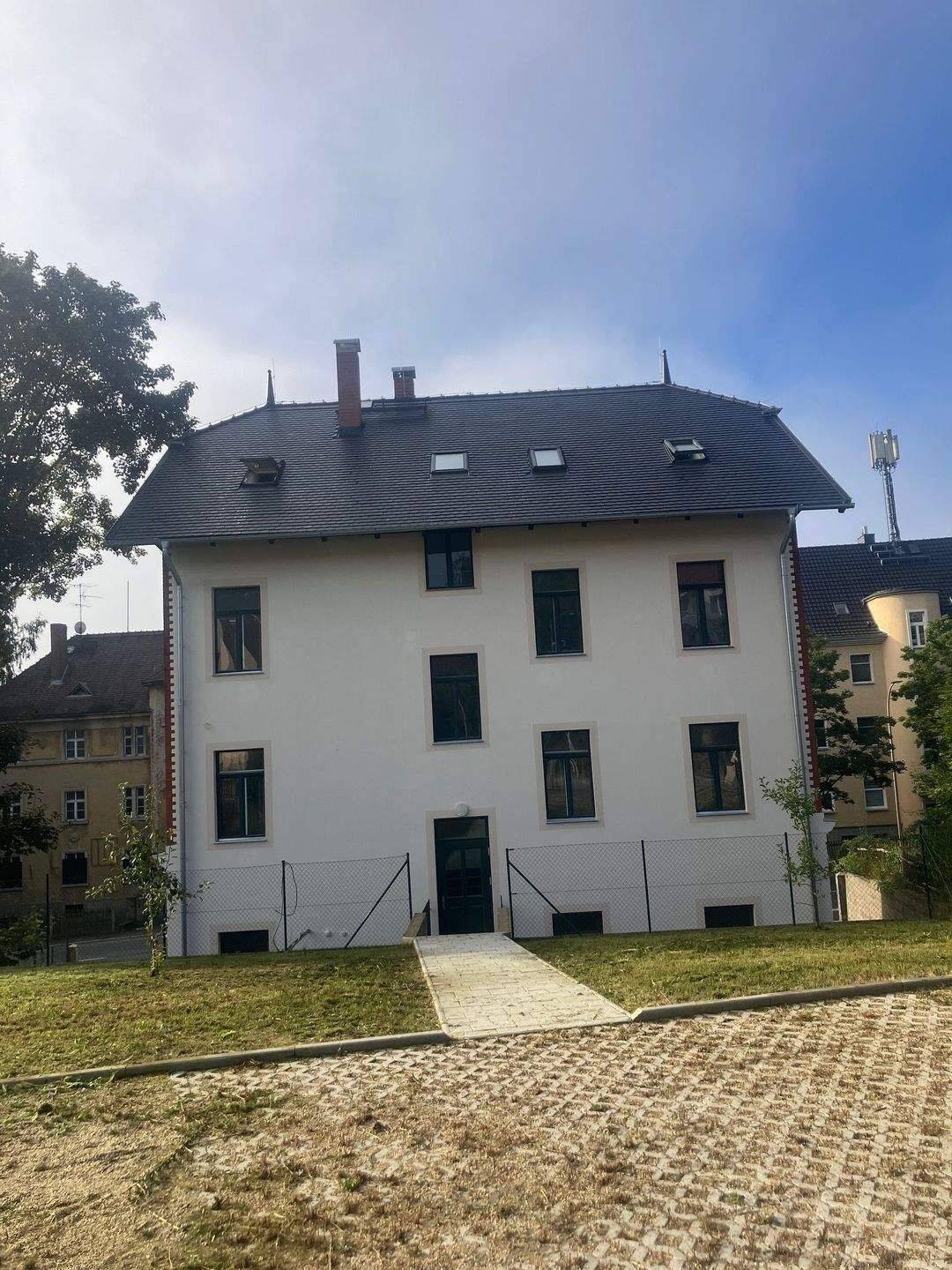 Erstbezug in Kernsanierte 3-Raumwohnung mit EBK, 2763 Zittau