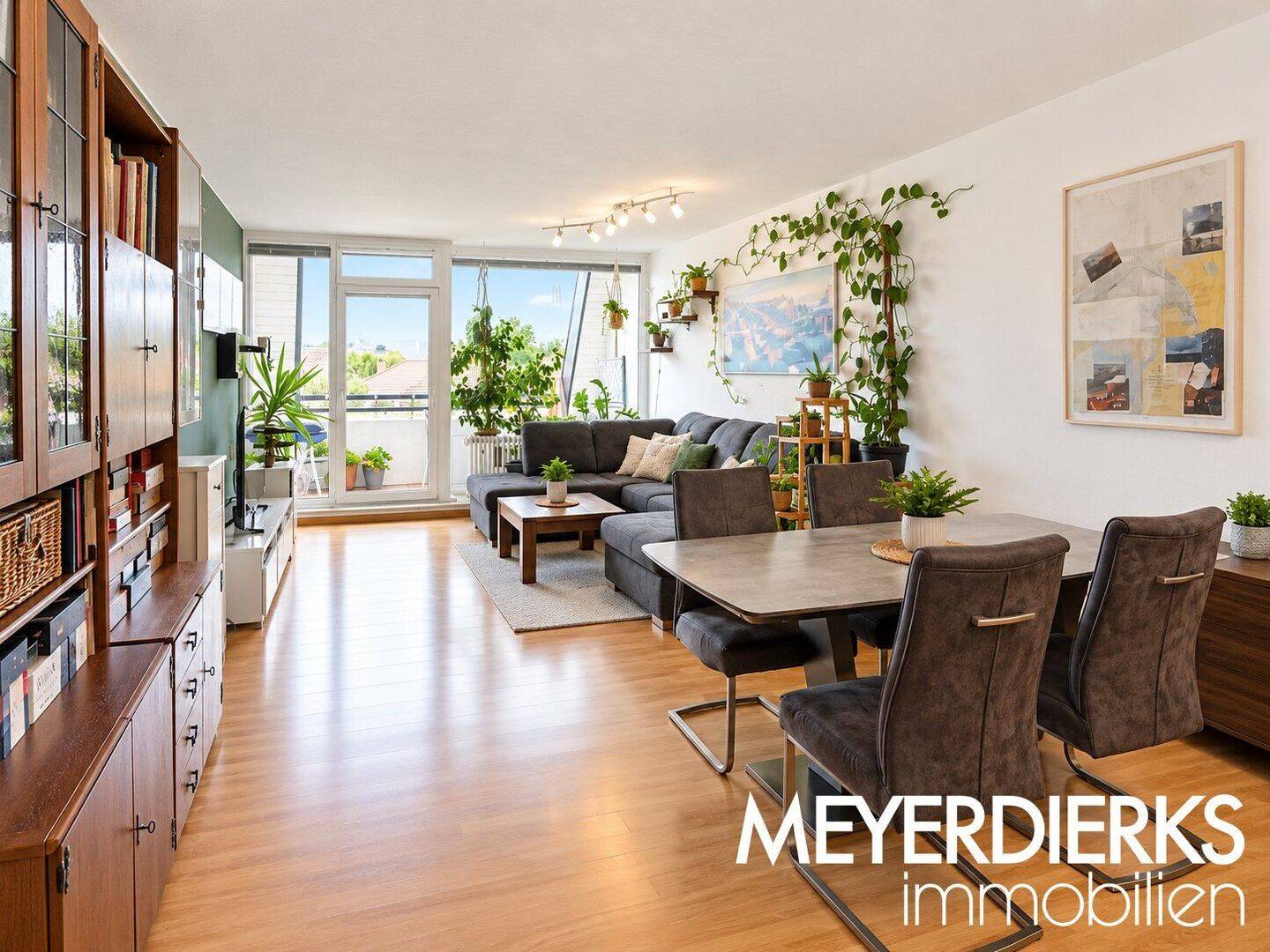 Julius-Mosen-Platz: zentrale 2-Zimmer-Wohnung. Terminbuchung über Link, siehe Beschreibung, 26122 Oldenburg (Oldb) (Eversten Innenstadt Wechloy)
