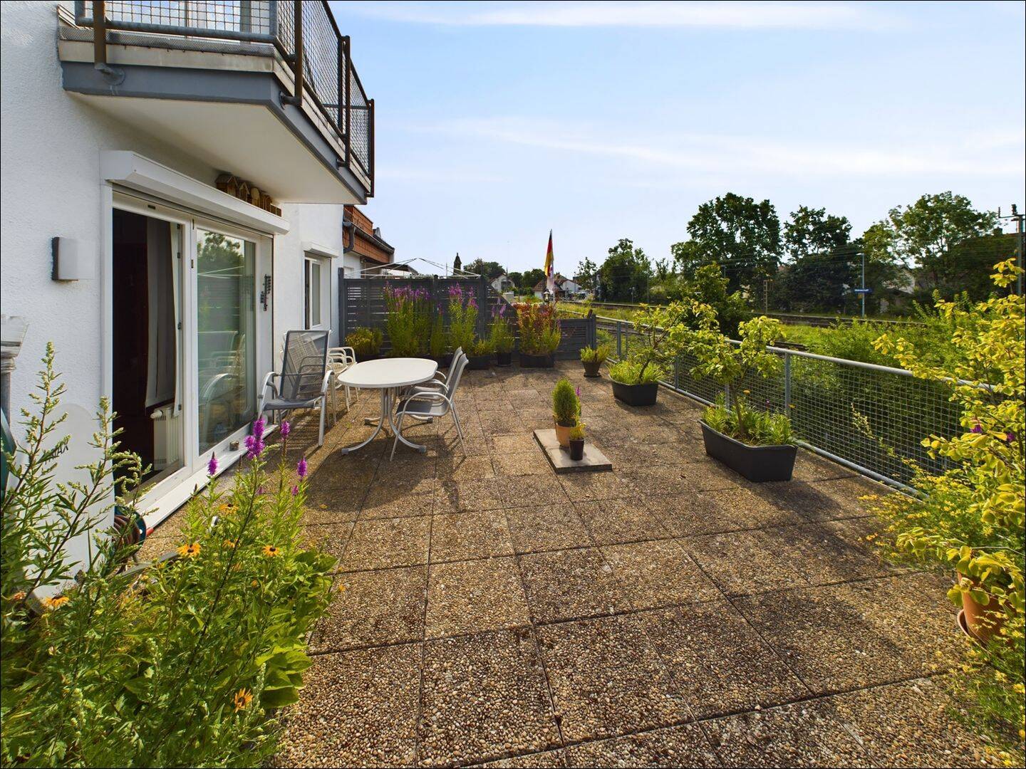 Vermietete 2-Zimmerwohnung mit XXL-Terrasse in Mainaschaff, 63814 Mainaschaff