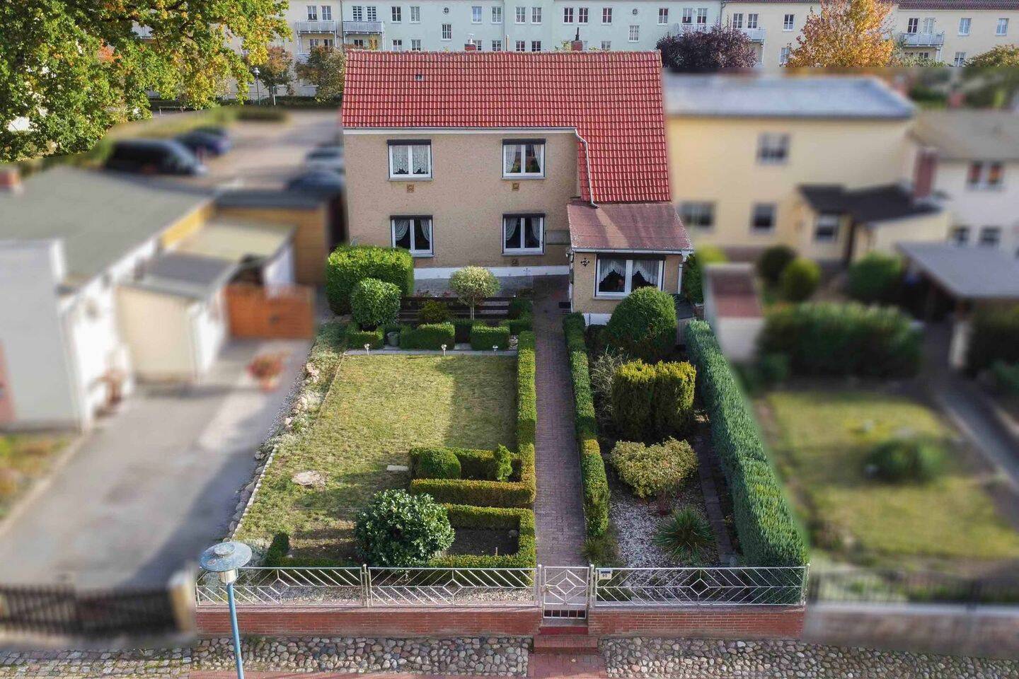 4-Zi.-Reihenendhaus mit Garten & Garage – viel Raum zur Selbstverwirklichung in Friedland, 17098 Friedland