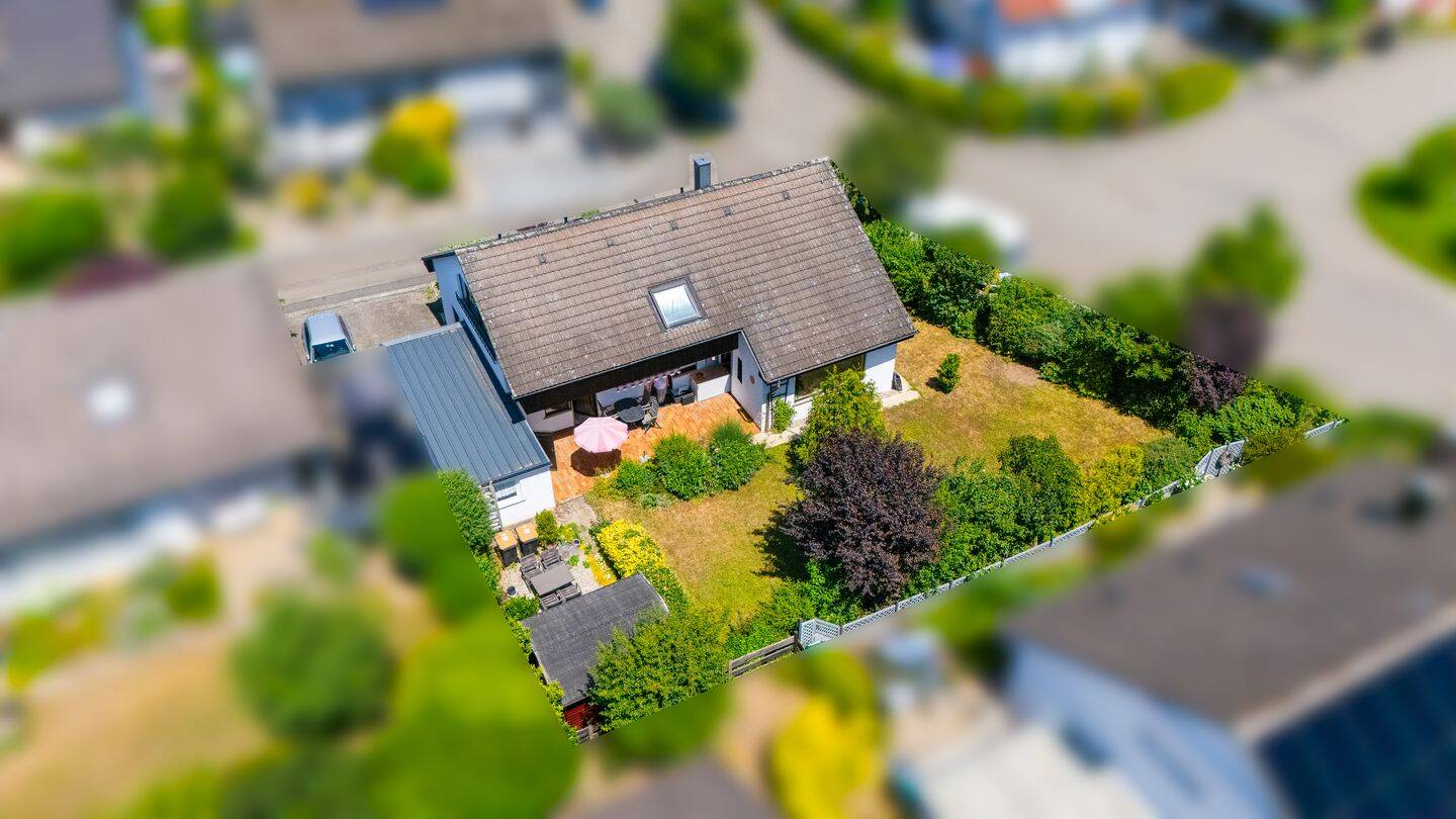 *** SELTENE GELEGENHEIT: FREISTEHENDES EINFAMILIENHAUS MIT GROSSEM GRUNDSTÜCK IN UNTEREISESHEIM ***, 74257 Untereisesheim