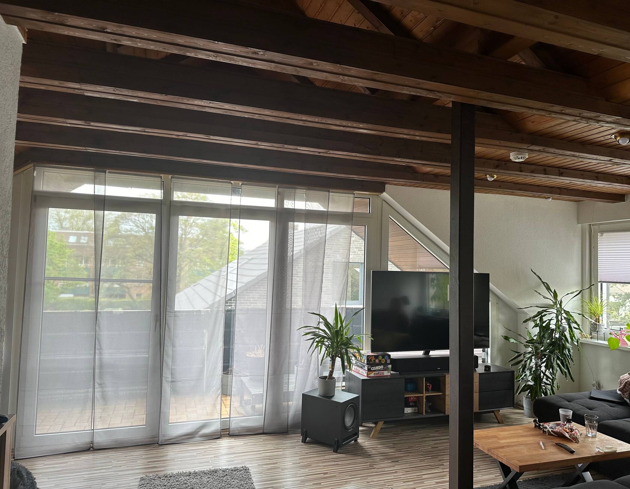 Helle 63 qm Dachgeschosswohnung in ruhiger Lage in OB-Königshardt, 46145 Oberhausen