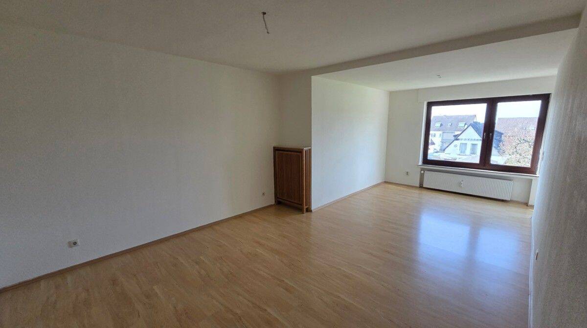 5-Zimmer-Wohnung in Bad Salzuflen mit Balkon, 32105 Bad Salzuflen