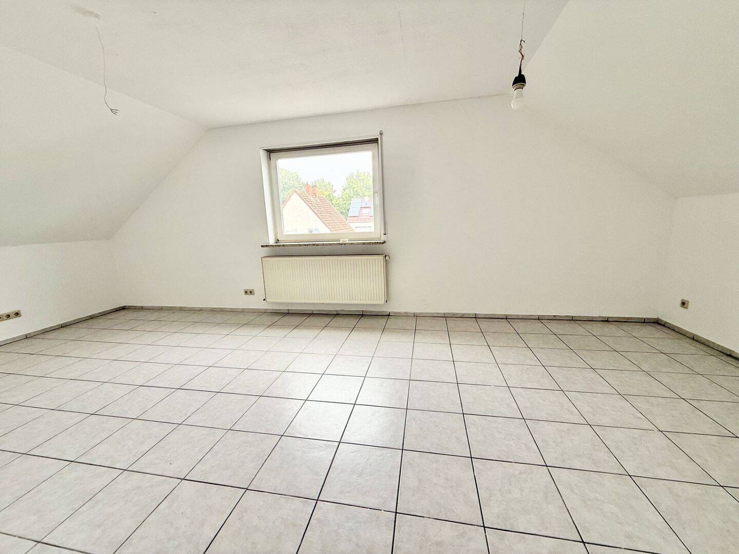 Schöne 2-Zimmer Wohnung in gepflegtem Mehrfamilienhaus, 66424 Homburg