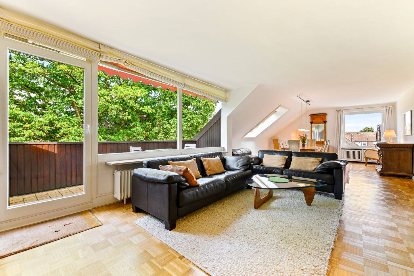Hausgefühl auf zwei Ebenen – großzügige Maisonette in Duvenstedt, 22397 Hamburg (Wandsbek Duvenstedt Lemsahl-Mellingstedt Wohldorf-Ohlstedt)