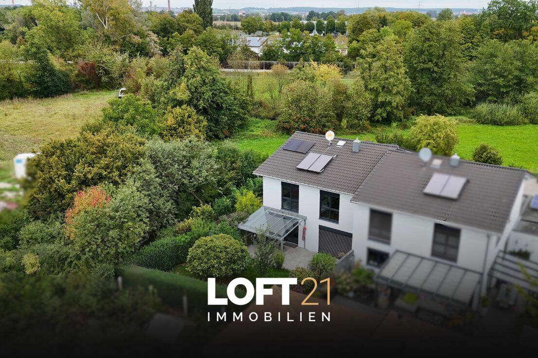 ** Exklusive Doppelhaushälfte mit hochwertiger Ausstattung und drei Garagen in unverbaubarer Lage **, 85055 Ingolstadt