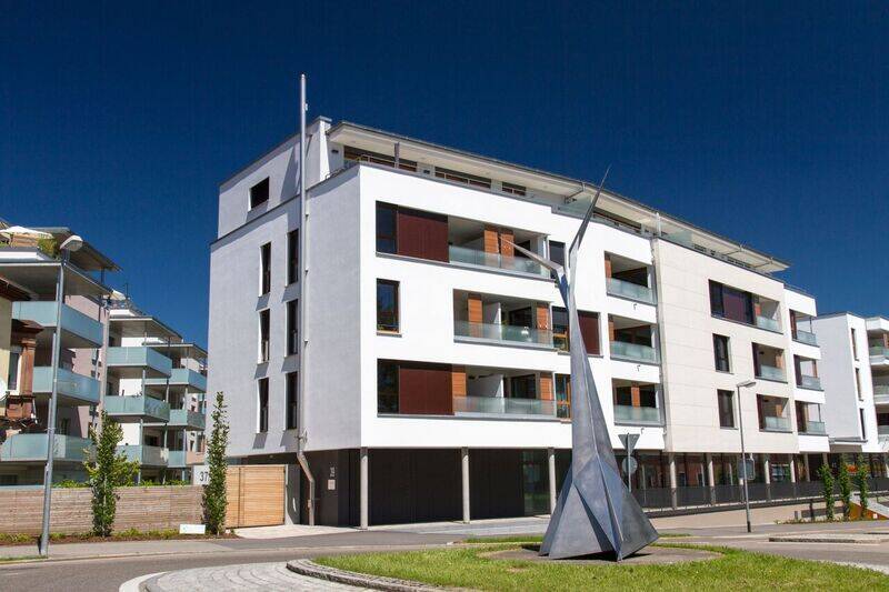 Exklusiv Wohnen: Modernes Penthouse mit 2 Dachterrassen in zentraler Wohnlage mit 2 TGs, 78628 Rottweil