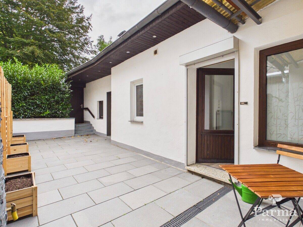 Geräumiges Reihenmittelhaus mit Garage in beliebter Wohnlage, 52355 Düren