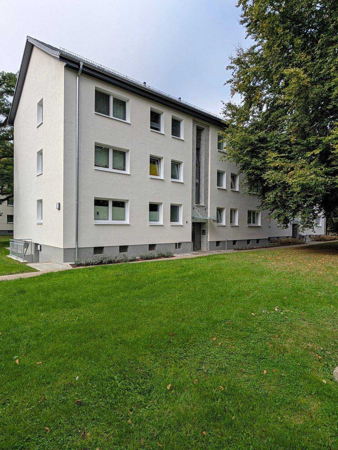 3,5-Zimmer-Wohnung zu vermieten, Gebäude modernisiert (2025), 23909 Ratzeburg