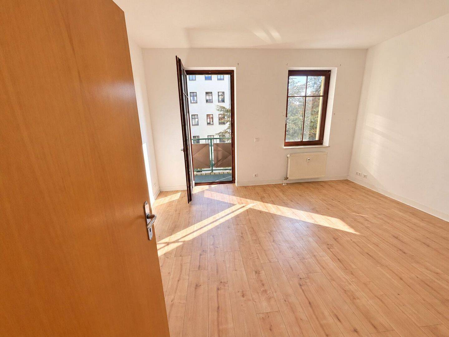Helle 2 Zimmer Wohnung mit Balkon in der Neuen Str., 39104 Magdeburg (Altstadt Buckau)
