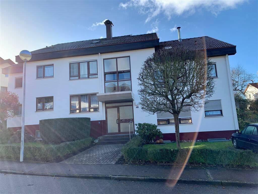 Sonnige 2,5 Zi.-Wohnung mit Balkon, EBK und TG-Stellplatz in Lauflage zur Ellwanger Innenstadt, 73479 Ellwangen (Jagst)