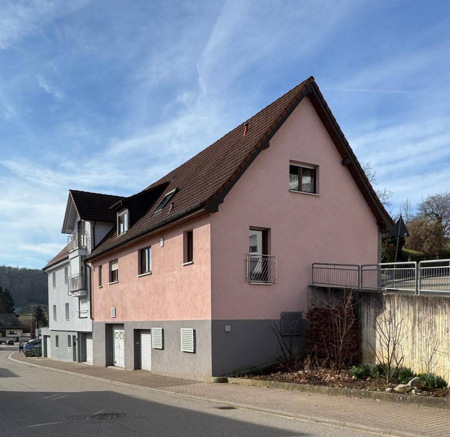 Wunderschöne Lichtdurchflutete Wohnung im Dachgeschoss in Königsbach-Stein, 75203 Königsbach-Stein