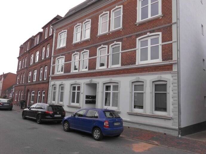 Großzügige und helle 2-Zimmer Wohnung, 25813 Husum