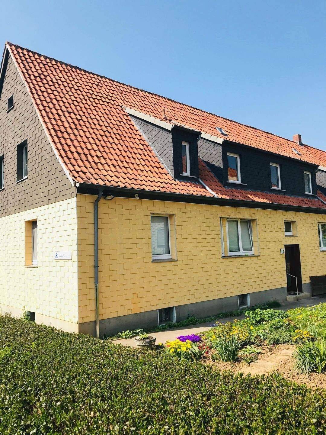 VERFÜGBAR: Geräumige 4-Zimmer Wohnung mit saniertem Bad in Schulnähe!, 37581 Bad Gandersheim