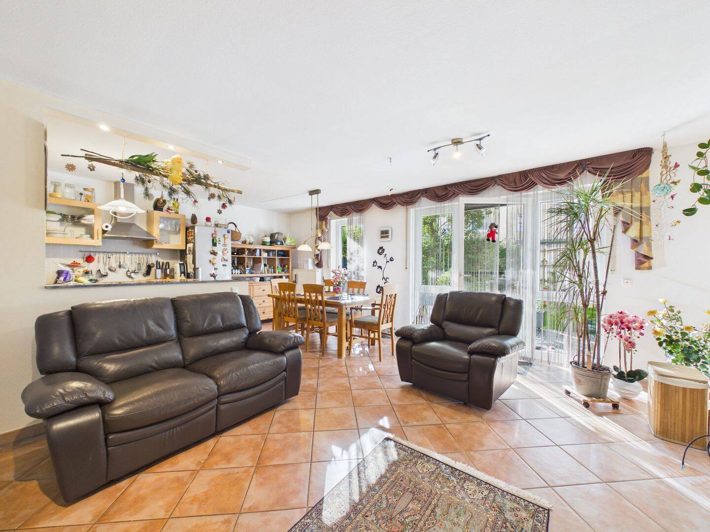 Charmante Erdgeschosswohnung mit eigenem Garten und Terrasse, 85540 Haar (Trudering-Riem)