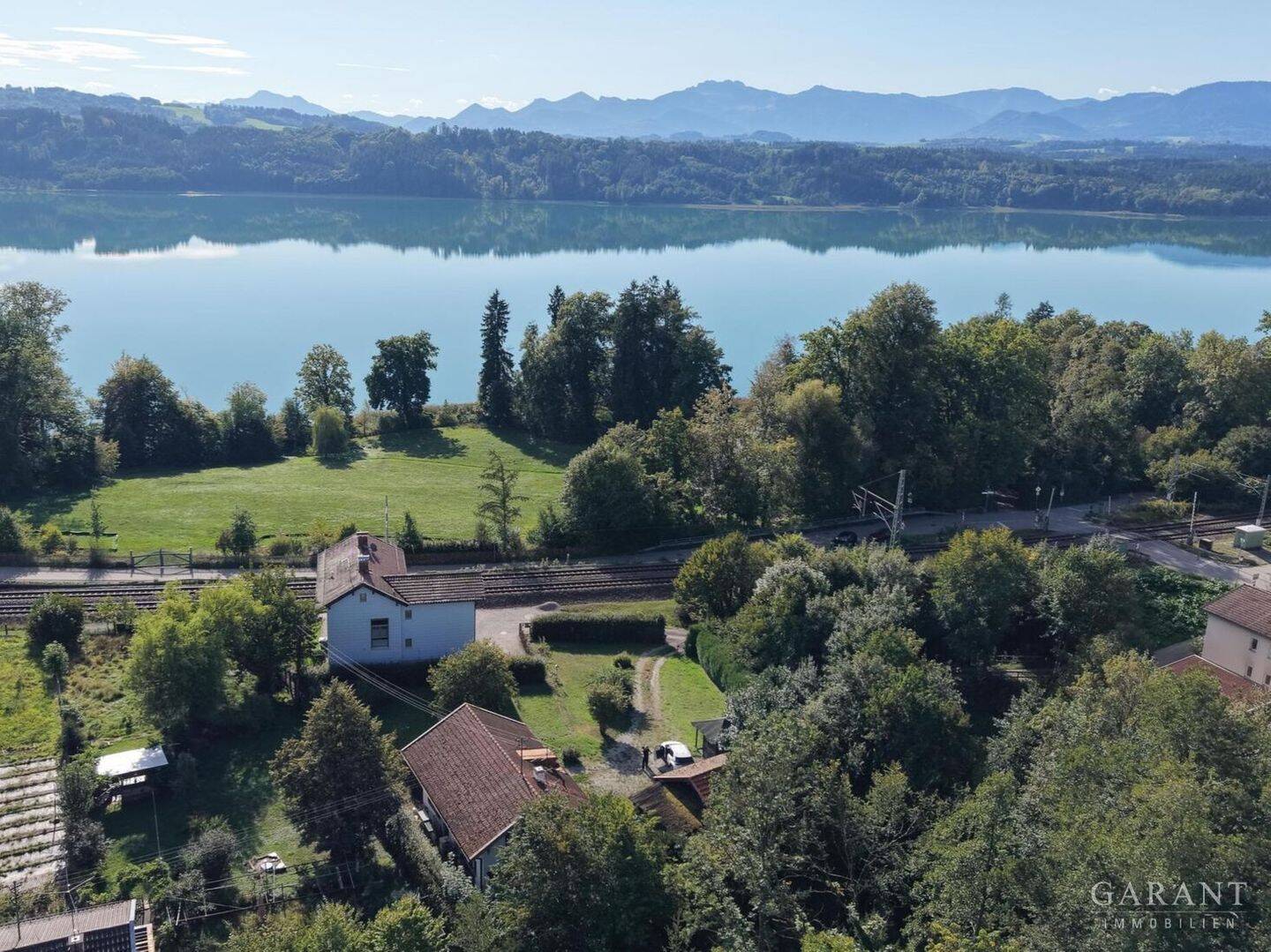 Für Macher und Individualisten – Haus mit großem Grundstück und Blick auf den Simssee, 83139 Söchtenau