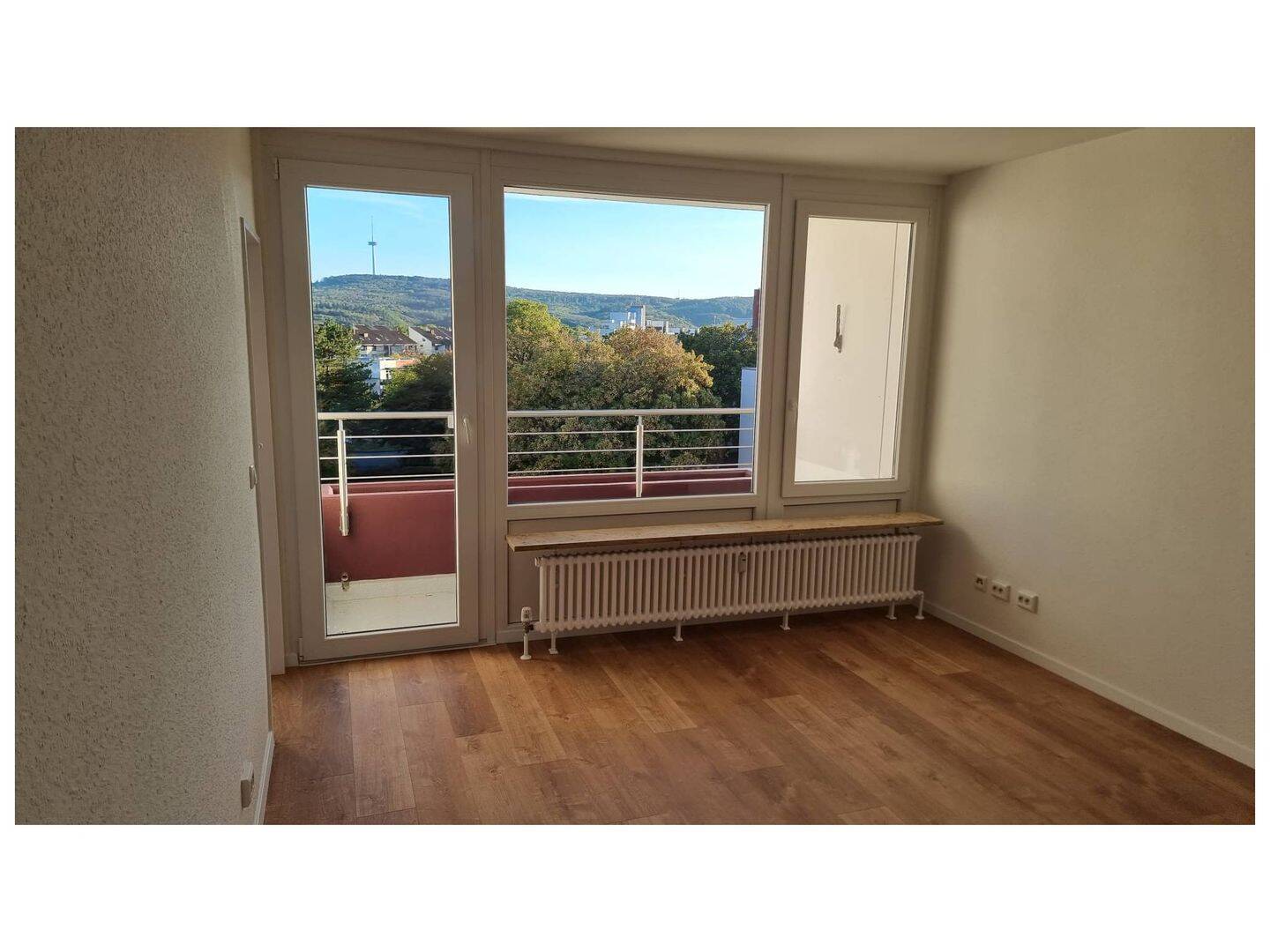 Schön geschnittene 3-Zimmer-Wohnung mit Balkon, 56075 Koblenz (Karthause Mitte Oberwerth Stolzenfels Süd)