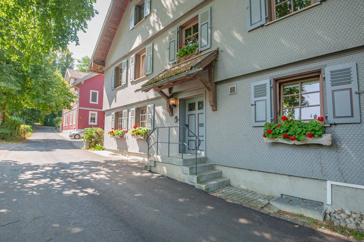 Charmante 1-Zimmerwohnung mit moderner Einbauküche in Top Lage von Isny, 88167 Maierhöfen