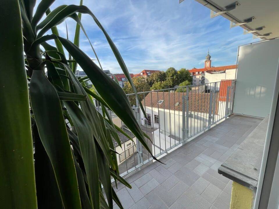 Mitten im Herzen von Bruchsal: Helle 2-Zimmer-Wohnung mit Balkon, 76646 Bruchsal
