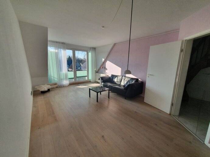 Schönste 4-Zimmer Maisonette-Dachgeschosswohnung im Viertel – teilmöbliert und mit EBK perfekt für junge Familien, 22117 Hamburg (Mitte Billstedt)