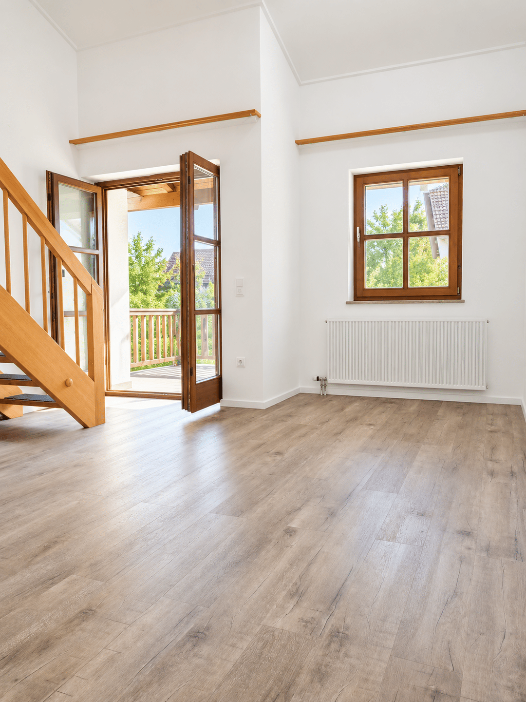 Wohnen mit Galerieflair: Moderne Maisonette mit Südbalkon, EBK, Stellplatz inkl. Stromkosten, 94065 Waldkirchen