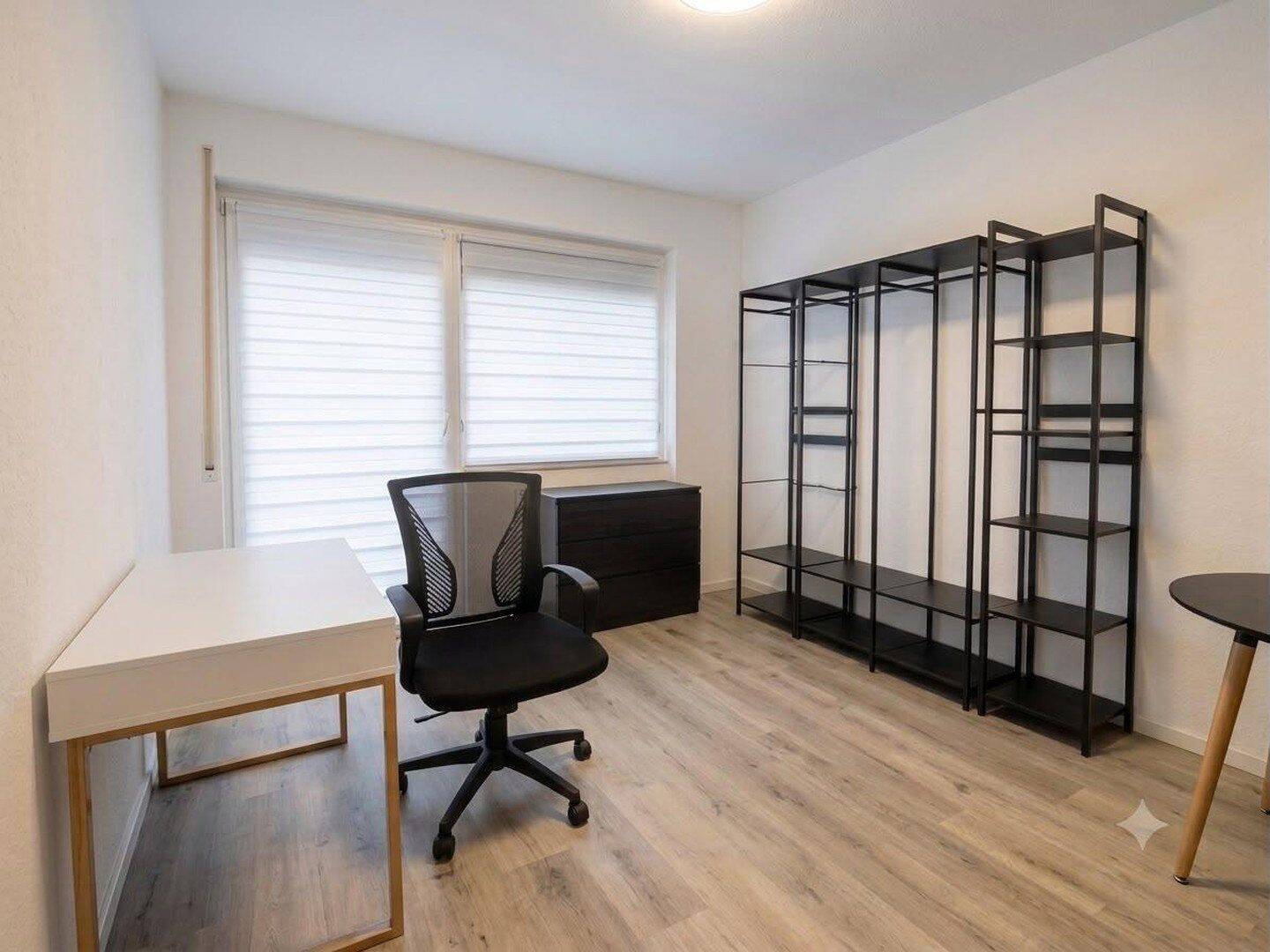 Modern möblierte 1-Zimmer-Wohnung in Erlangen – Einbauküche & modernes Bad, 91058 Erlangen (Bruck Eltersdorf Erlangen-Süd Sebaldussiedlung Tennenlohe)