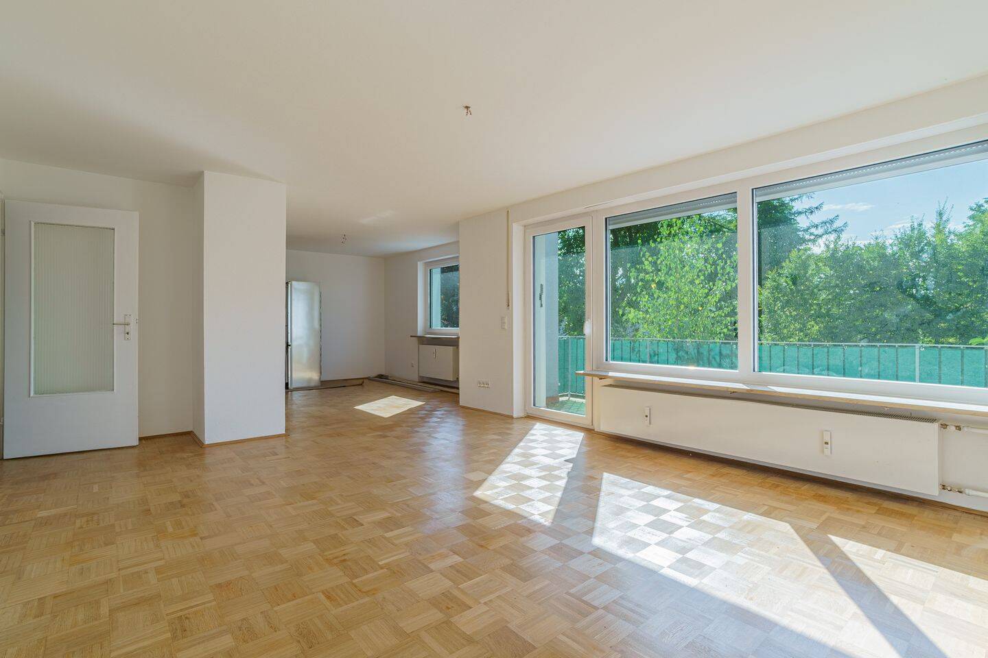 Helle, großzügige 3-Zimmer-Wohnung – frisch renoviert –, 83064 Raubling