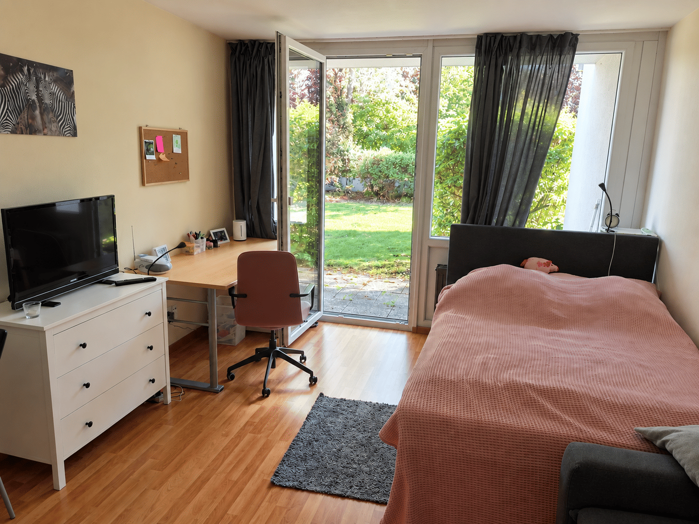 1-Zimmer-Apartment mit Terrasse und Einbauküche, 30627 Hannover