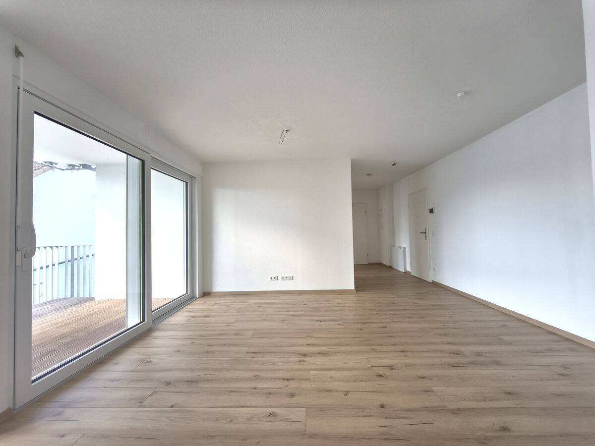 Moderne 3-Zimmer-Wohnung mit Balkon und PKW-Stellplatz in Hirschberg an der Bergstraße, 69493 Hirschberg an der Bergstraße