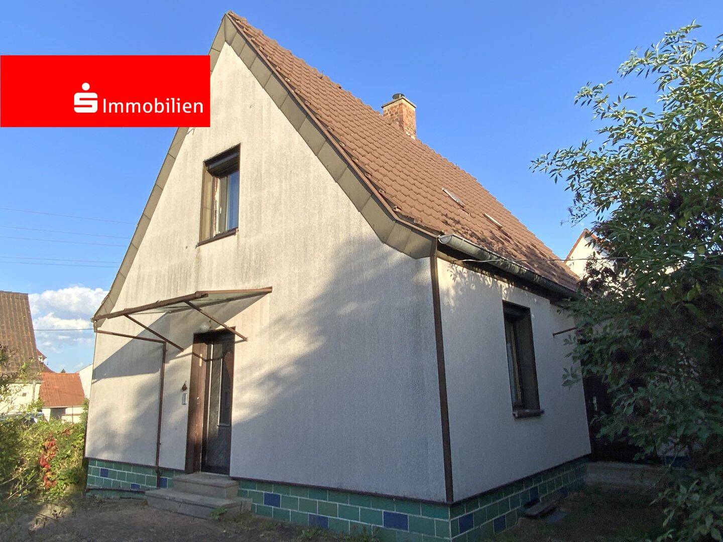 Sanierungsbedürftiges Einfamilienhaus am Ortsrand, 7387 Krölpa