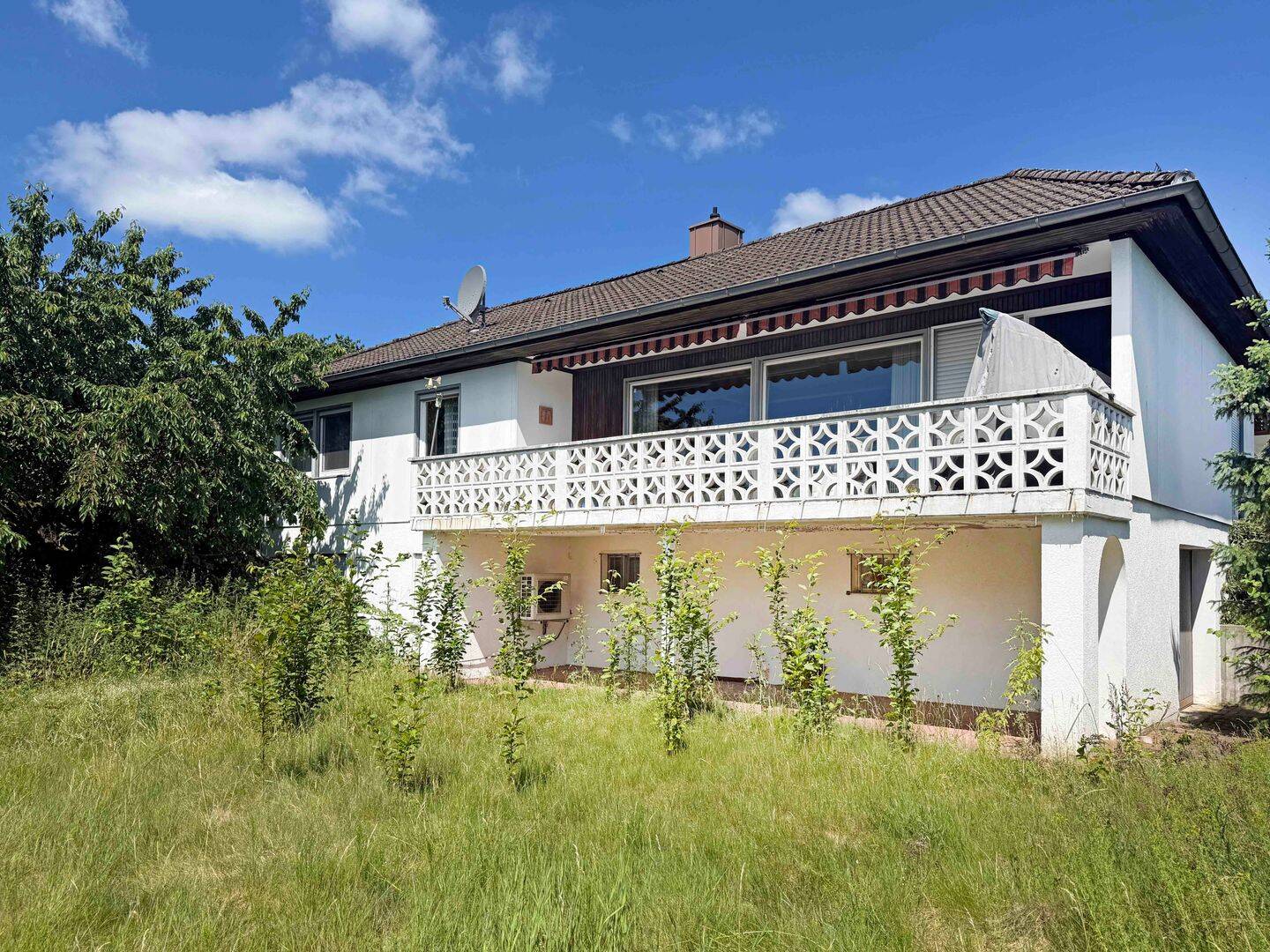 Großzügig wohnen – Freistehendes EFH mit Charme und großem Garten in Schönbrunn Schwanheim, 69436 Schönbrunn