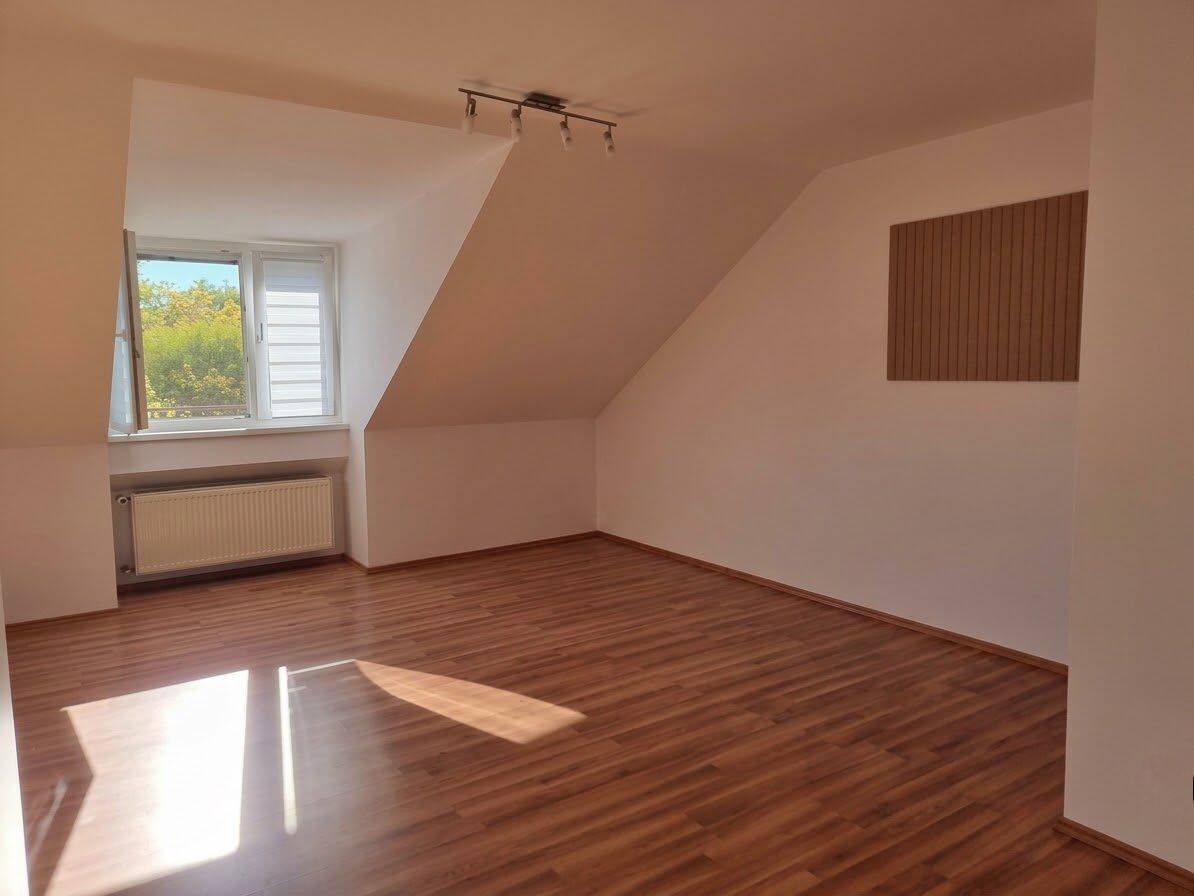 Kompakt in Moosach: 1,5-Zimmer-Wohnung mit Einbauküche, 80992 München (Moosach Neuhausen-Nymphenburg Pasing-Obermenzing)