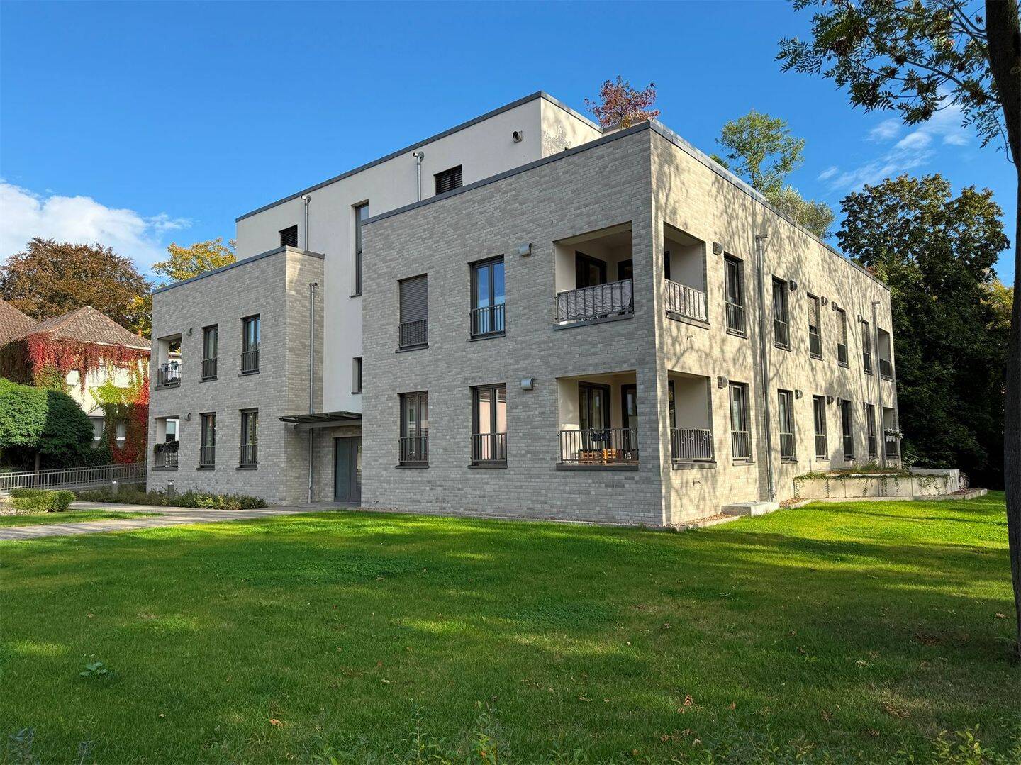 Hochwertige 3 Zimmerwohnung im Obergeschoss im Nienburger Zentrum, 31582 Nienburg (Weser)