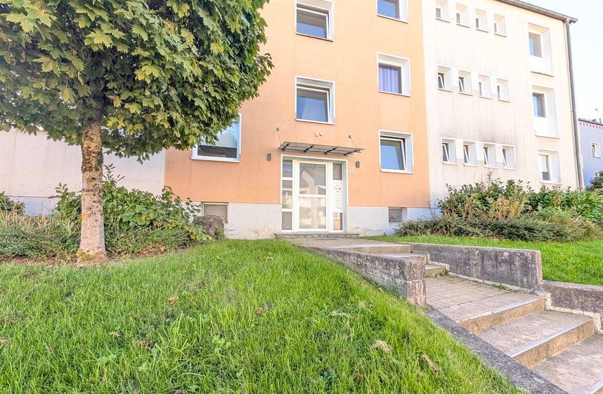 Erstbezug nach Teil-Modernisierung: lichtdurchflutete 4-Zimmer-Wohnung im 1.OG mit Balkon, 58511 Lüdenscheid