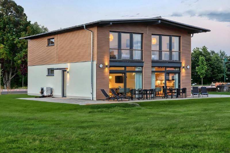Ferienhaus am Woblitzsee – KfW 40, Sauna, Seelage & professionelles Vermietungskonzept, 17255 Wesenberg