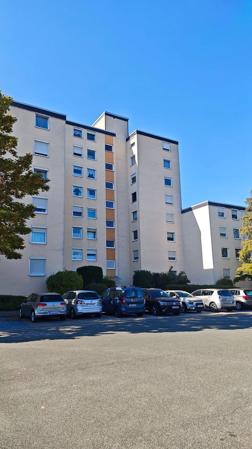 Sanierte 3,5-Zi.-Wohnung im 5. OG mit Balkon & Designküche, 90547 Stein