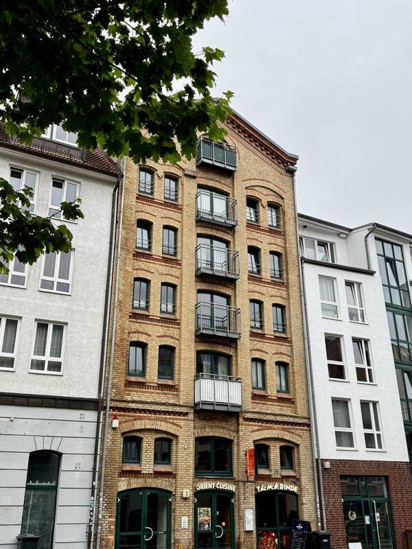 Altbaucharme mit Aufzug, Balkon, 18055 Rostock (Brinckmansdorf Kassebohm Kröpeliner Tor-Vorstadt Stadtmitte)