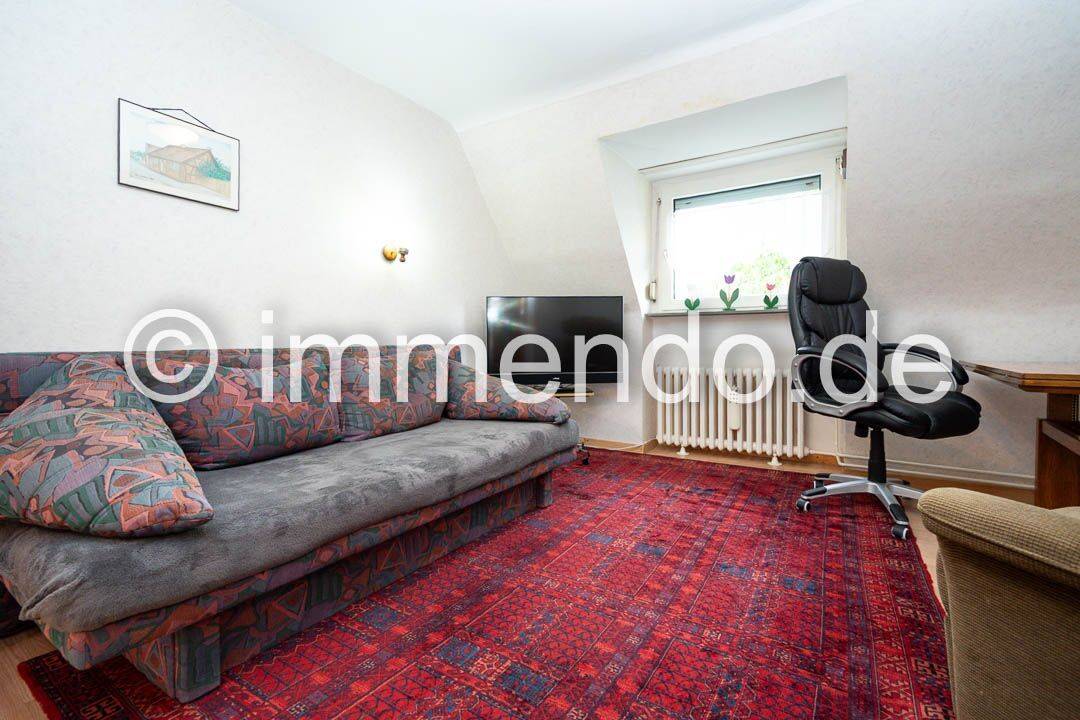 Großenbaum, freundlich möblierte Wohnung mit Internet, 47269 Duisburg (Großenbaum Rahm)
