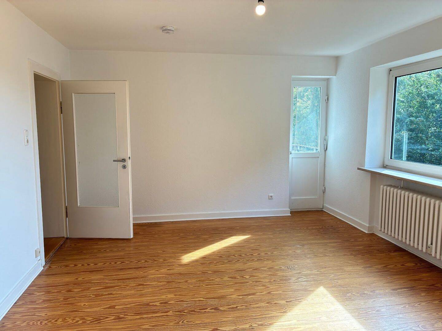 3,5 Zimmerwohnung mit Balkon, 24149 Kiel (Neumühlen-Dietrichsdorf)