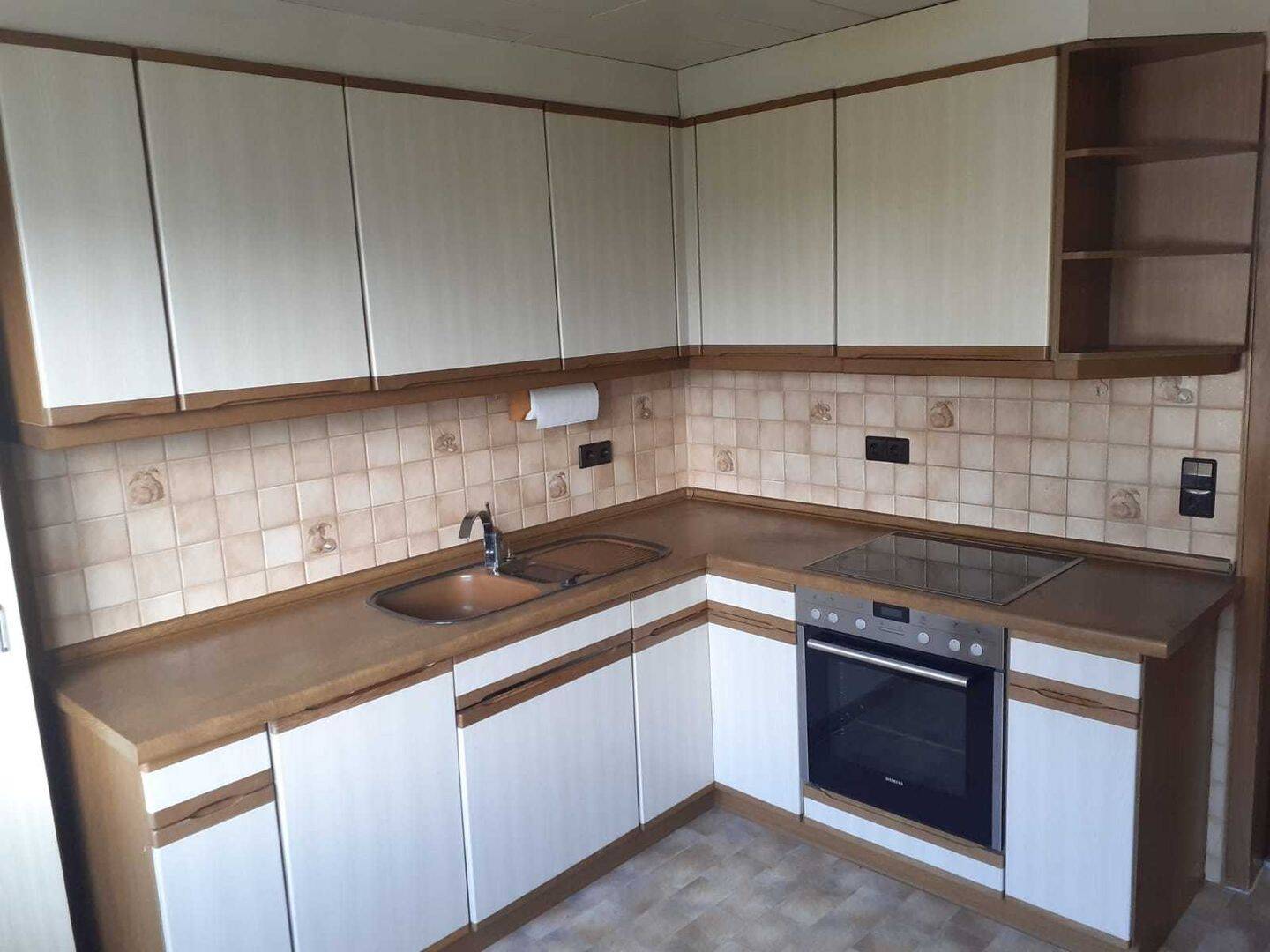 4 Zimmer-Wohnung mit Einbauküche und zusätzlicher Panorama Raum, 72584 Hülben