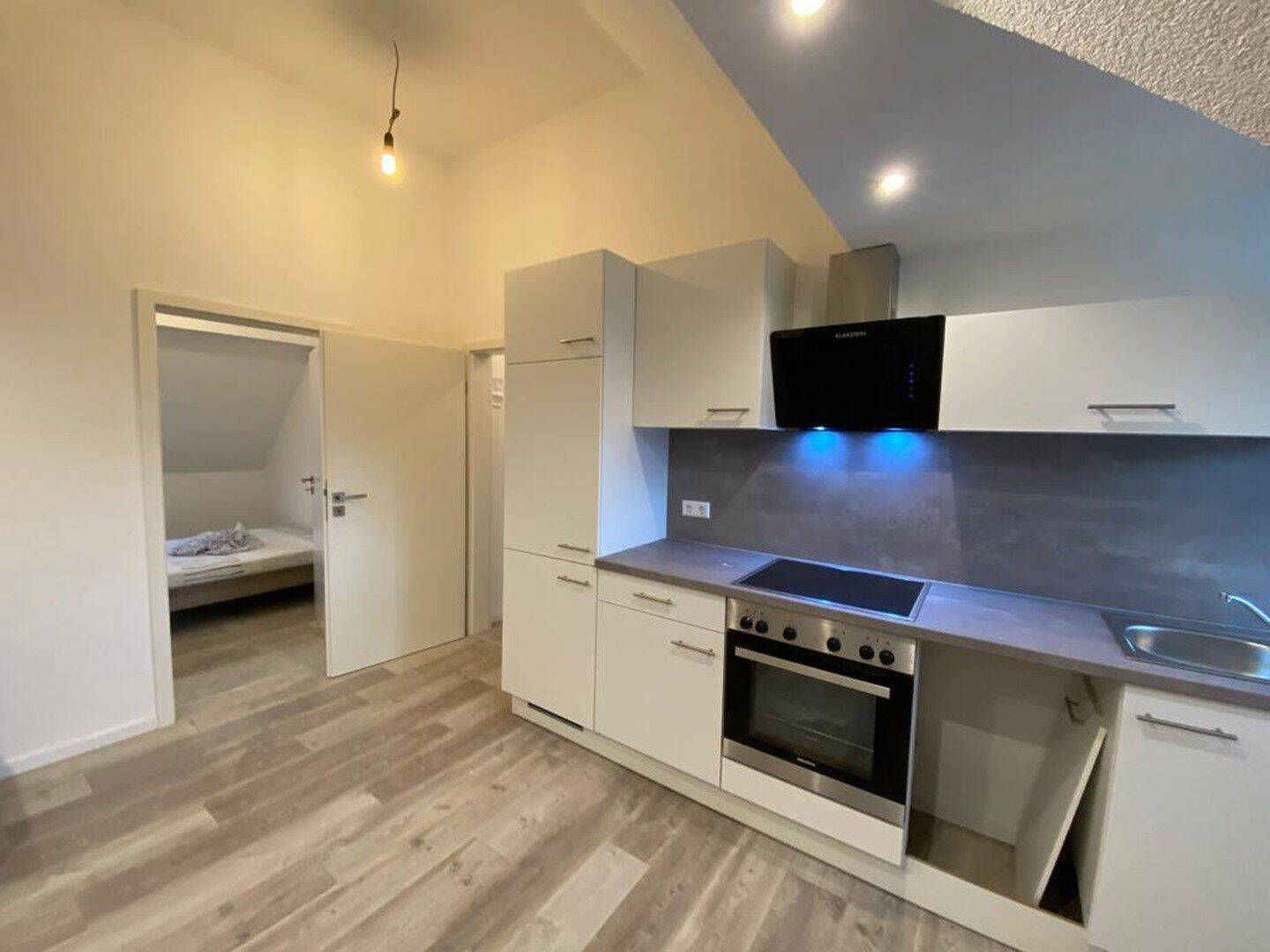 # 2,5-Zimmer # EBK # Tageslichtbad # neu saniert # zentrumsnah #Nordstadt, 75177 Pforzheim (Katharinenthalerhof Eutingen Nordstadt Nordweststadt Oststadt)