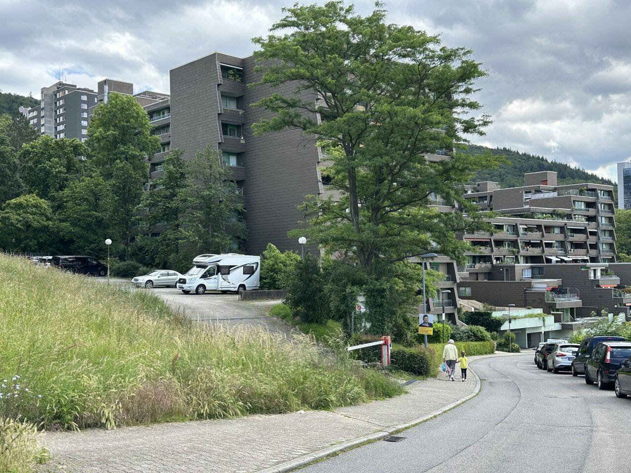 HD-Emmertsgr: 2- ZKB mit Balkon u. großer Küche, Garage – Blick ins Grüne, FREI, keine K-Prov, 69126 Heidelberg (Boxberg Emmertsgrund Rohrbach Südstadt)