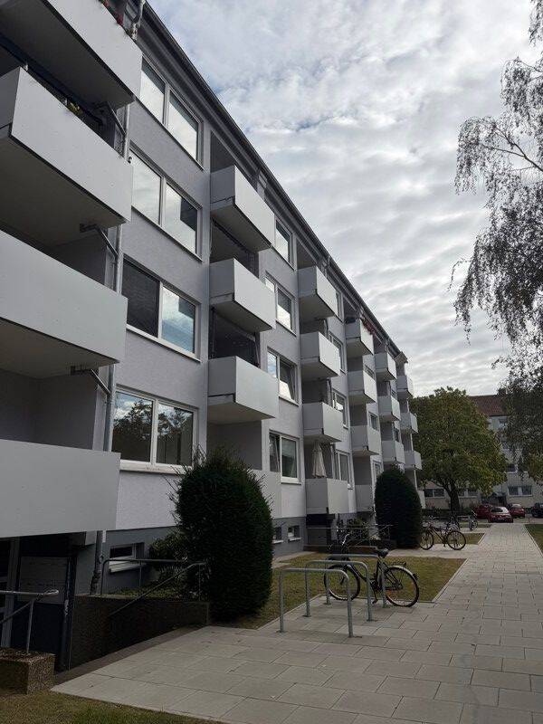 Modernisierte 2-Zimmerwohnung mit Wohlfühlcharakter, 30655 Hannover