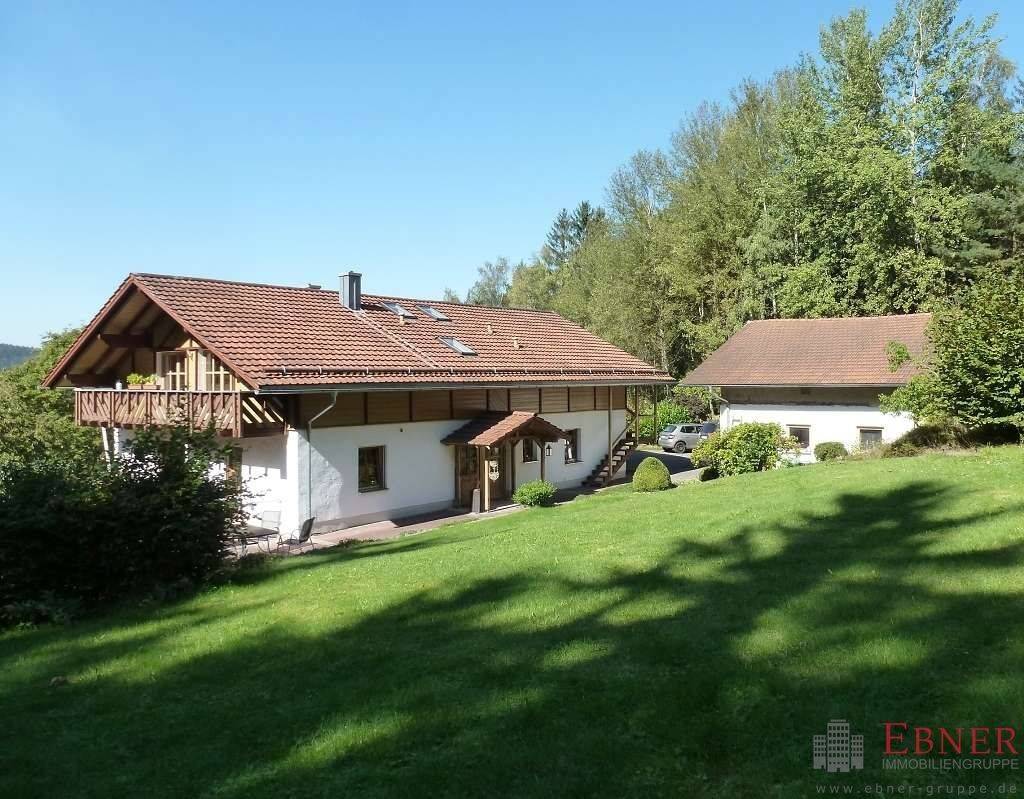 Wohnhaus im Außenbereich von Viechtach, 94234 Viechtach