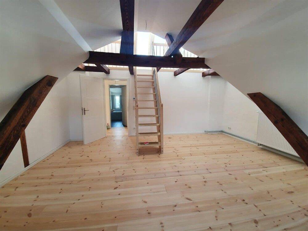 wunderschöne Altbauwohnung im Dachgeschoss, 17235 Neustrelitz