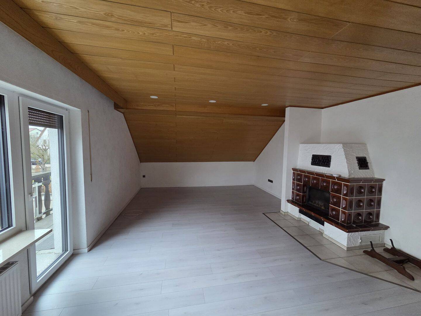 Schöne 3-Zimmer-Wohnung mit Kamin und zwei Balkonen, 90518 Altdorf b. Nürnberg
