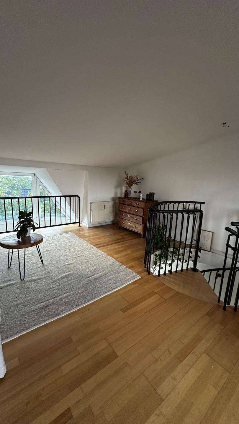 Untermiete 23.12.-31.01. | 81qm Maisonette Köln-Deutz mit Domblick, 50679 Köln (Innenstadt-Deutz Deutz Kalk Mülheim)