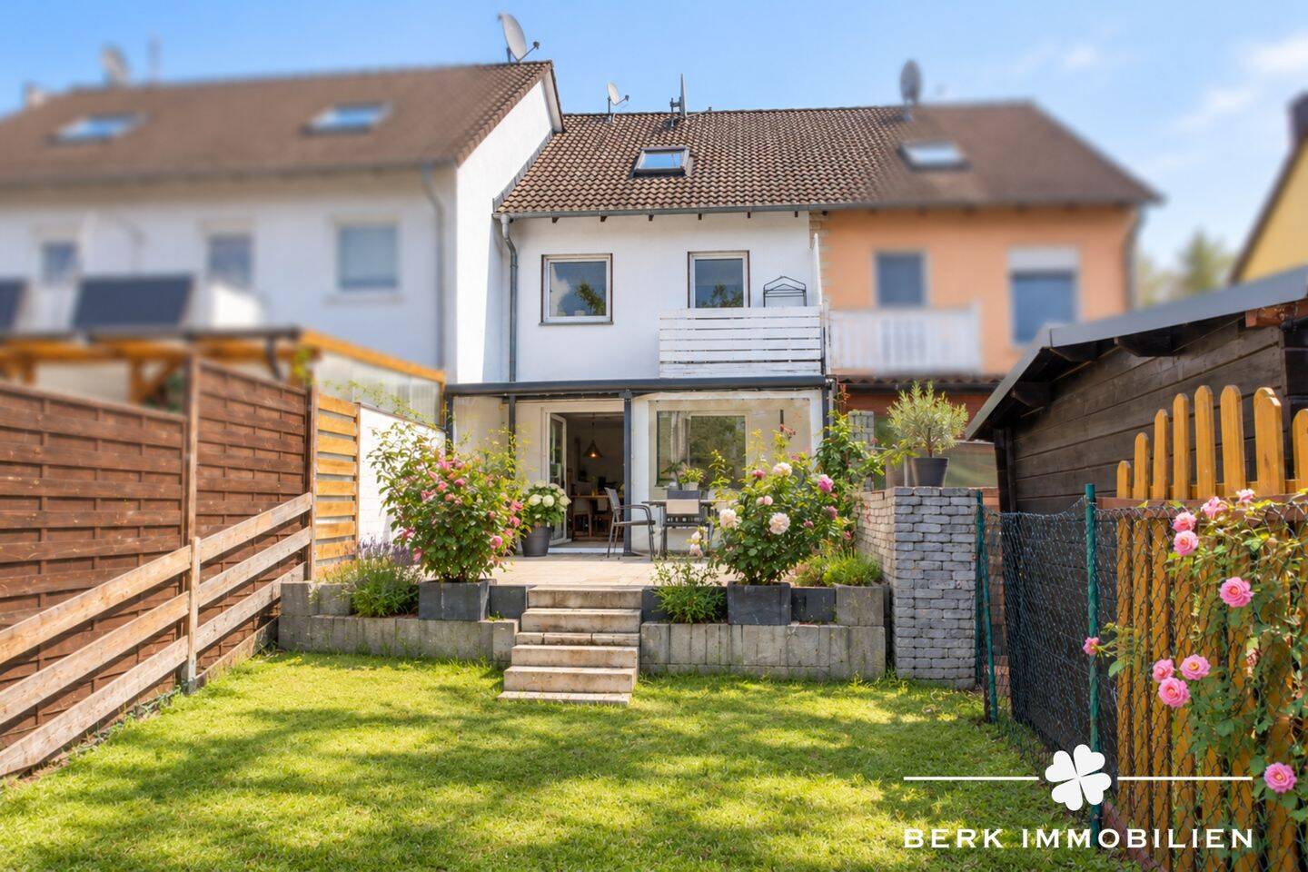 BERK Immobilien – Gepflegtes Reihenmittelhaus mit Garten und viel Platz zum Wohlfühlen, 63811 Stockstadt a. Main