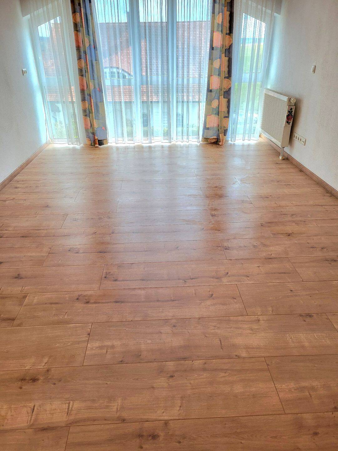 Exlusive,modernisierte 3,5 Zimmer -Wohnung mit Balkon, 84130 Dingolfing