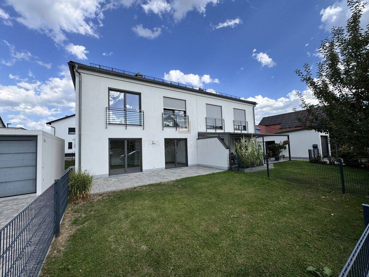 Wohnen mit viel Licht und Platz – moderne DHH mit Garten in Irgertsheim, 4 ZKB, ca 126 m² Wfl., 85049 Ingolstadt